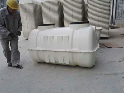 新農(nóng)村家用小型玻璃鋼化糞池多少錢每臺(tái) 新農(nóng)村改造環(huán)保專用設(shè)備